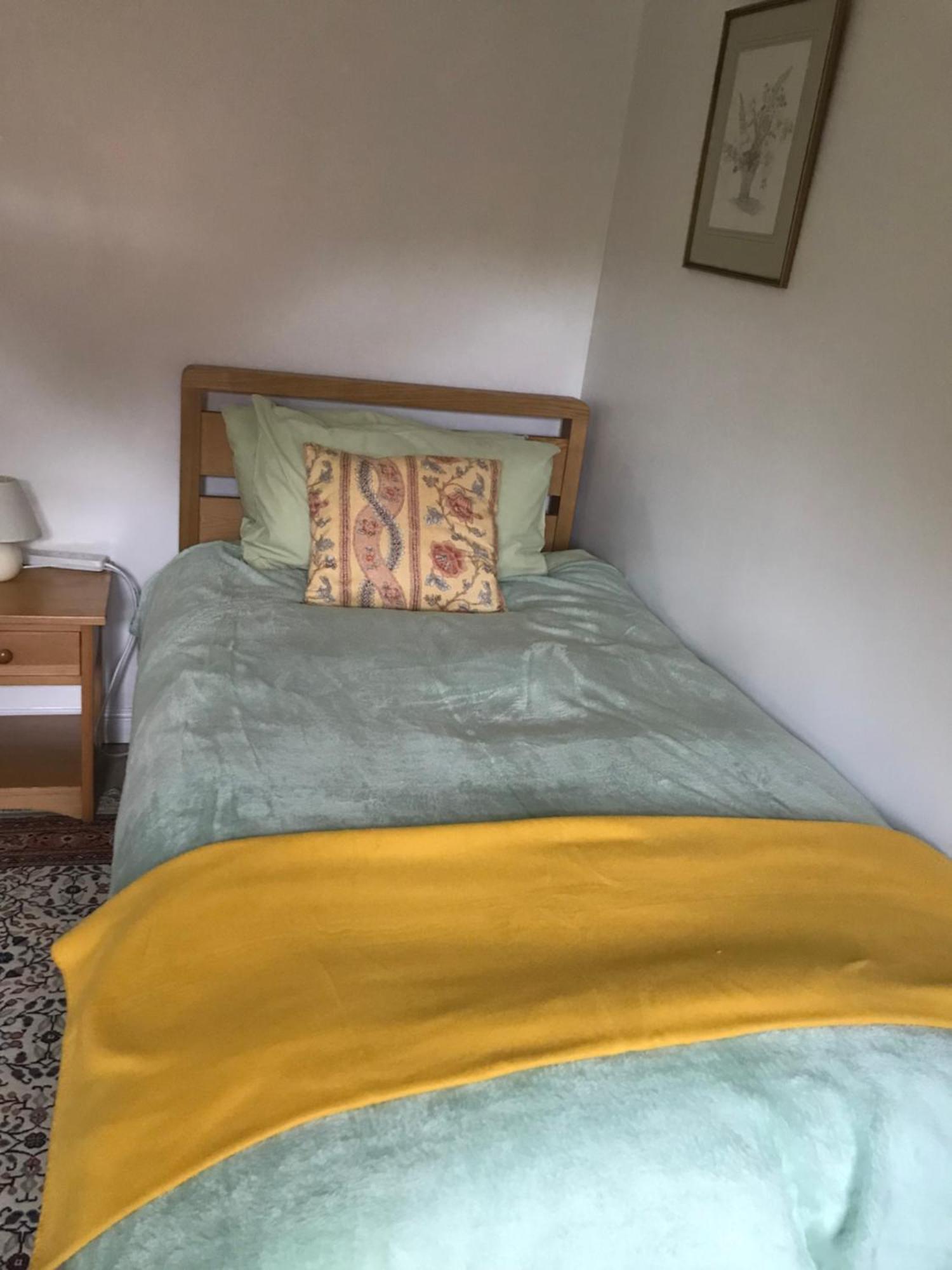 18 Wixon Path Homestay Stone (Buckinghamshire)