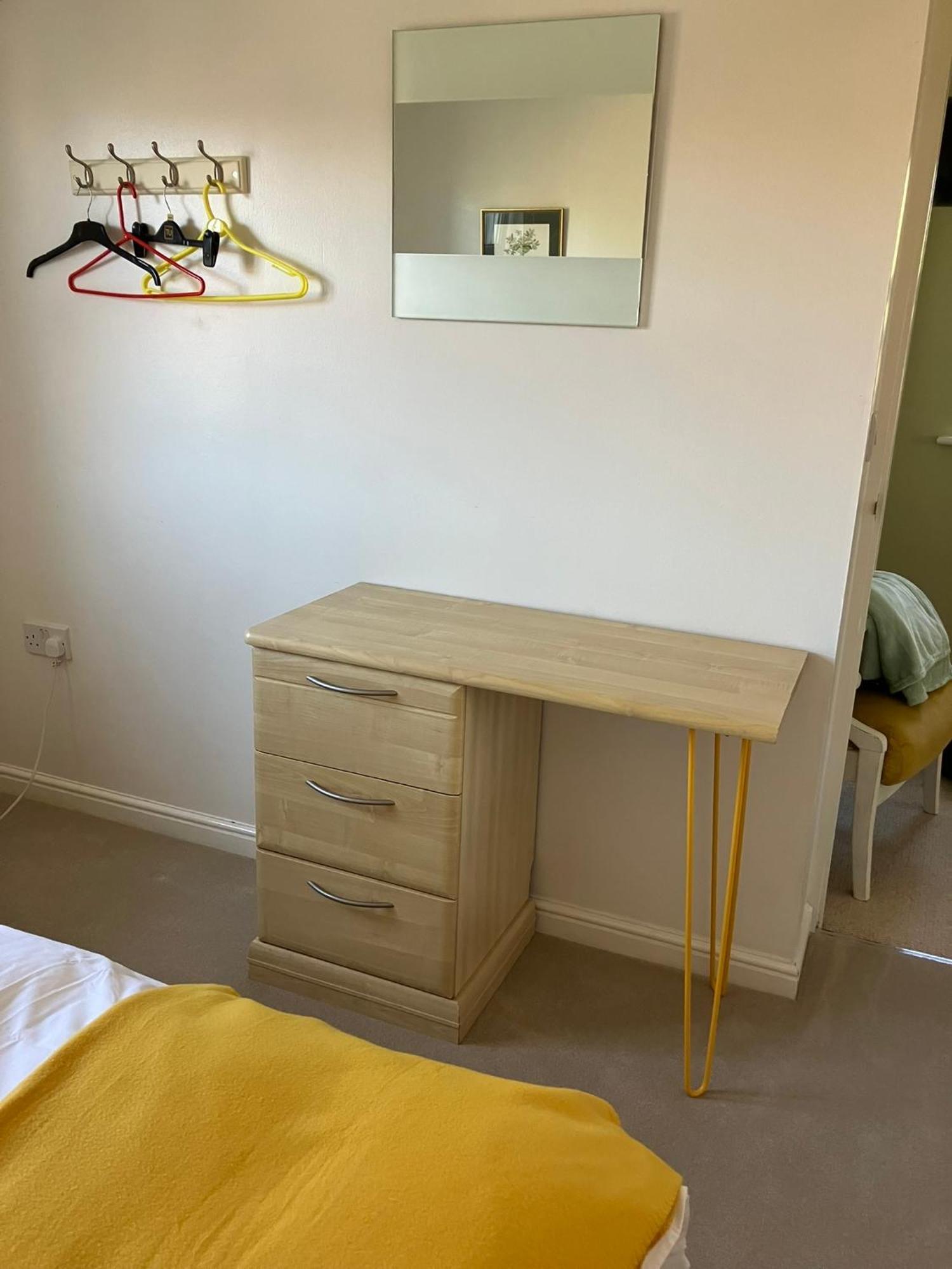 18 Wixon Path *